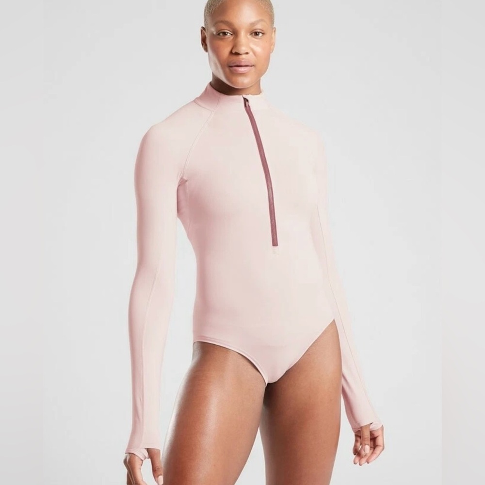 Athleta Endurance Half Zip Long Sleeve Bodysuit size XS in Pastel Pink